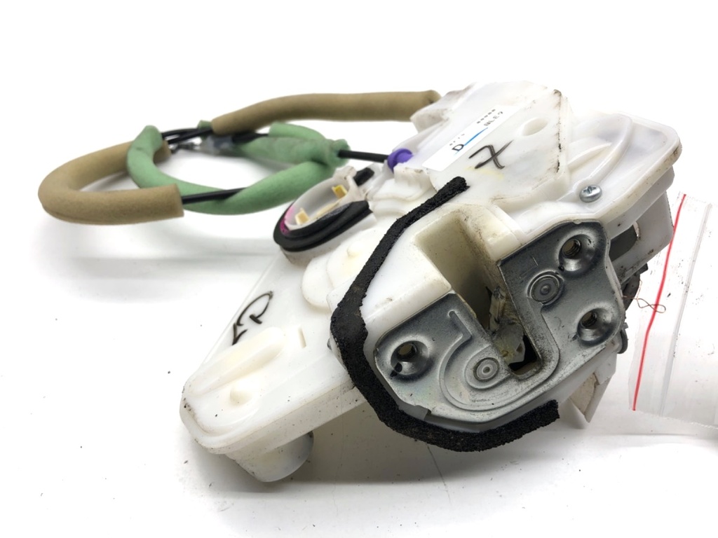 [STARK-846575] Cerradura de puerta delantera izquierda MAZDA 3 sedan (BM_, BN_) 2013-2022