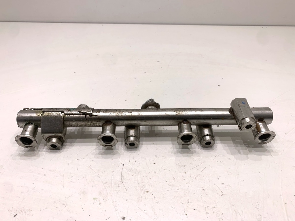 [STARK-848837] Rail de inyección Nissan Qashqai II (J11) 1.3 DIG-T 103 kW (140 CV) 2018-2022