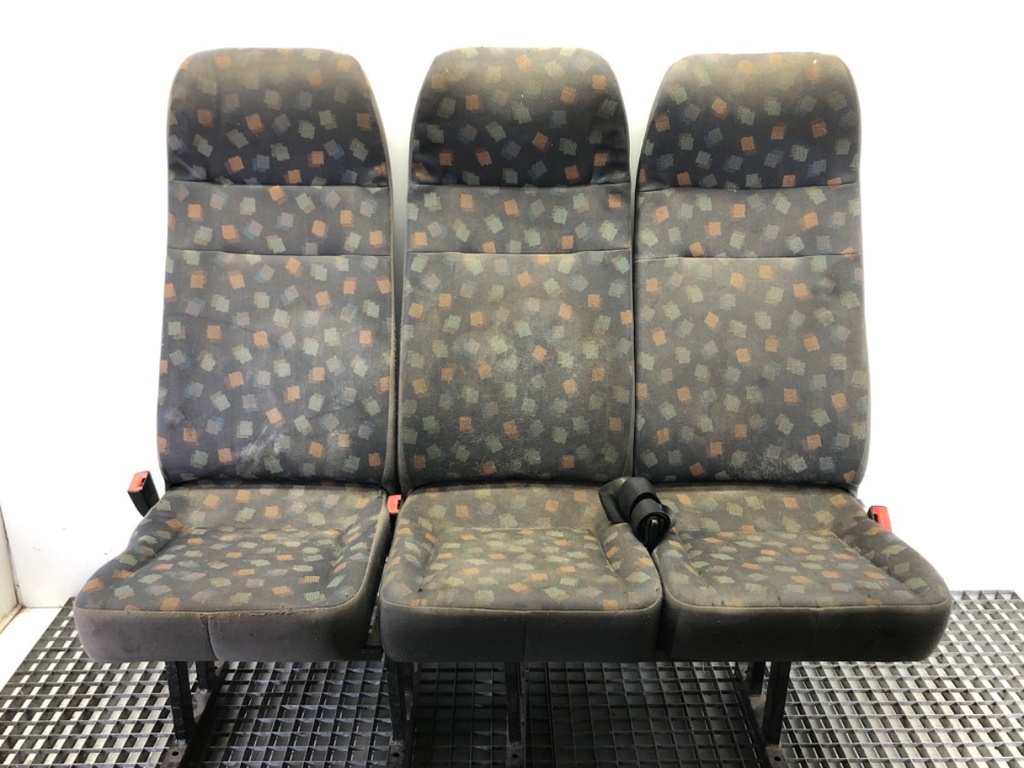 [STARK-533777] Tercera fila de asientos MERCEDES-BENZ VITO / MIXTO Skrzynia (W639) 2003-2022