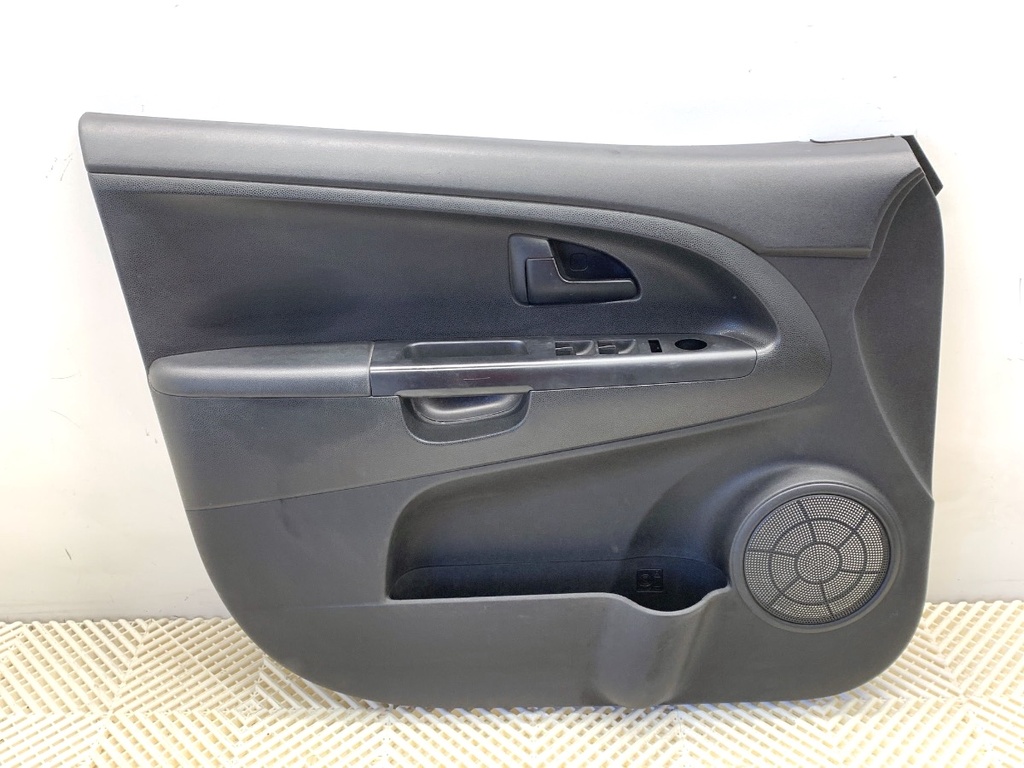 [STARK-854788] Panel de puerta delantero izquierdo KIA VENGA (YN) 2010-2022