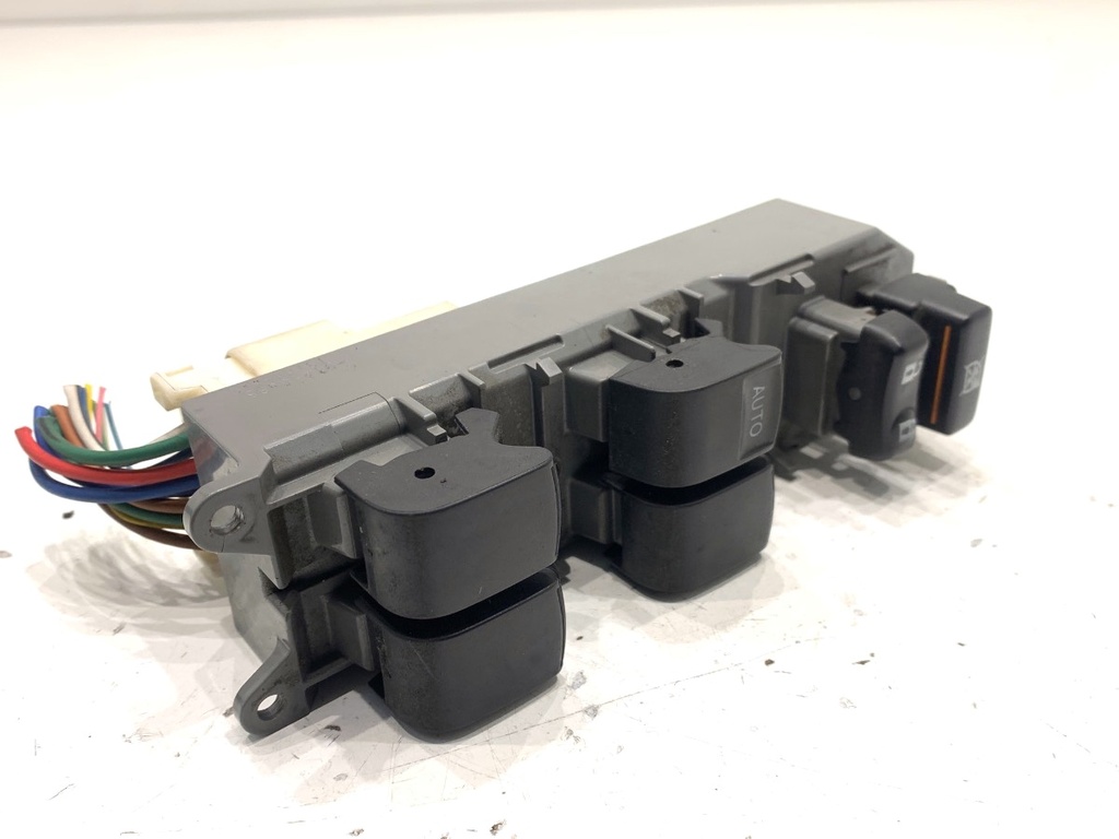 [STARK-855257] Interruptor de elevalunas Toyota Corolla sedán (_E15_) 2006-2022