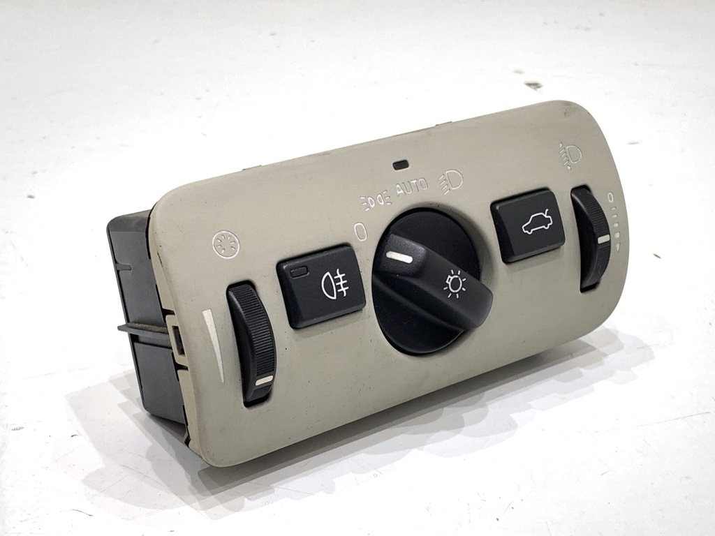 [STARK-856020] Interruptor de luz VOLVO V40 liftback (525, 526) 2012-2022 D2 88kW 120CV 2015-2018 OE 31443834