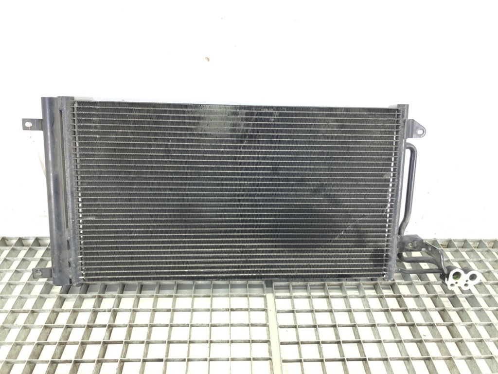 [STARK-672390] Radiador de aire acondicionado SEAT IBIZA IV (6J5, 6P1) 2008-2017