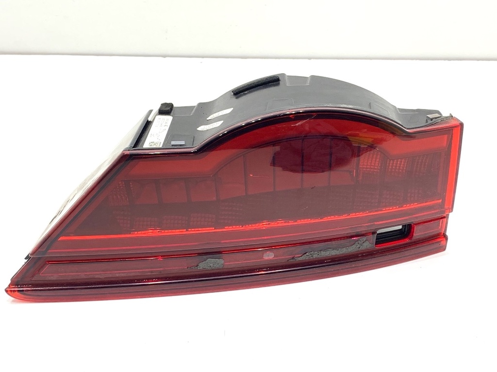 [STARK-890379] Piloto trasero izquierdo JAGUAR XF SPORTBRAKE (X260) 2017-2022
