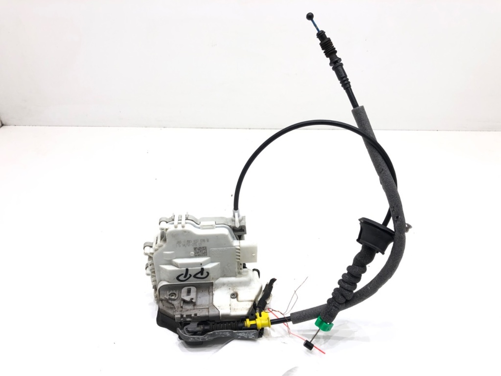 [STARK-641091] Cerradura de puerta delantera derecha Audi A4 Allroad B9 (8WH, 8WJ) 2016-2022
