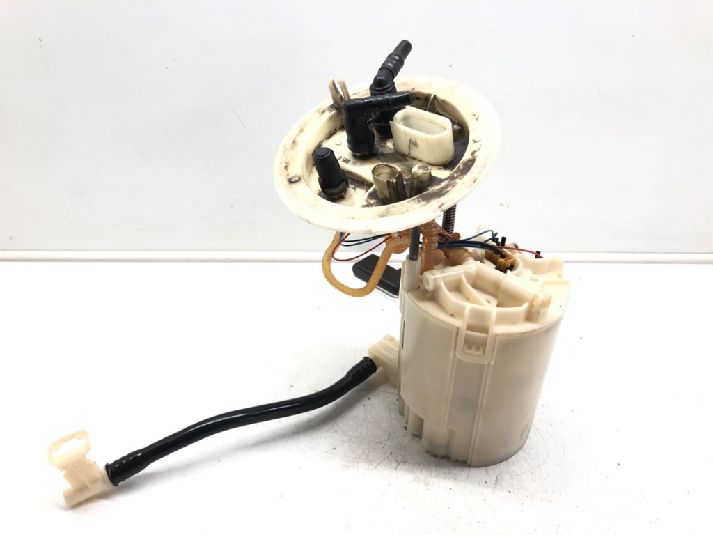 [STARK-477926] Bomba de combustible Audi A4 B8 (8K2) 2.7 TDI 2007-2015
