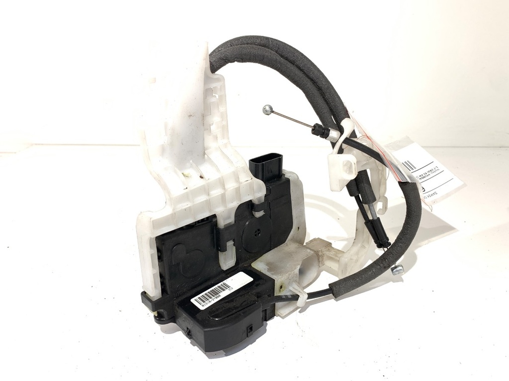 [STARK-698611] Cerradura de puerta delantera izquierda HYUNDAI ix35 (LM, EL, ELH) 2009-2022