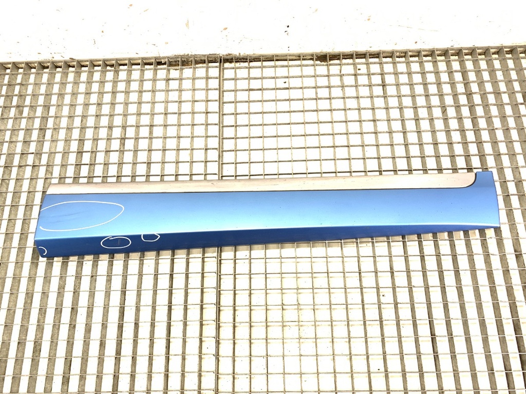 [STARK-729808] Panel de puerta delantero derecho Renault Scénic III (JZ0/1_) 2008-2022