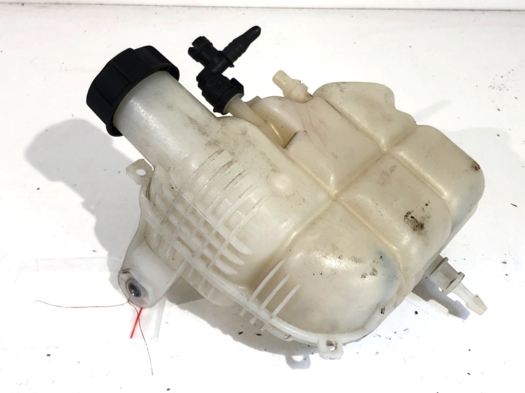 [STARK-750247] Vaso de expansión del refrigerante BMW 2 Active Tourer (F45) 2013-2022