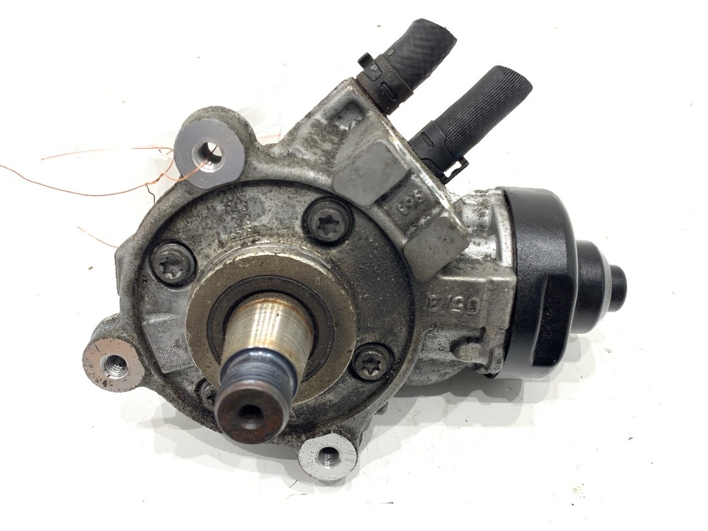 [STARK-753183] Bomba de inyección combustible SKODA OCTAVIA III Combi 1.6 TDI 77 kW 04L130755D