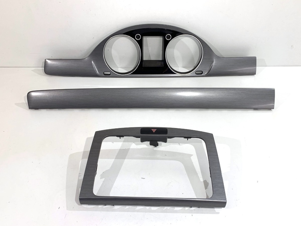 [STARK-850061] MOLDURA DECORATIVA VW PASSAT B7 2.0 TDI 2010-2015