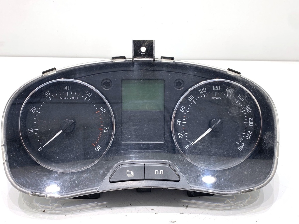 [STARK-857882] Cuentakilómetros velocímetro SKODA FABIA II (542) 1.2 TSI 5J0920811E