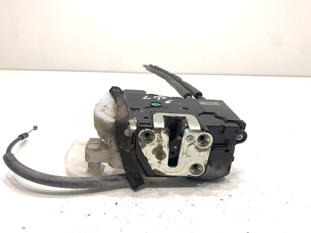 [STARK-849625] Cerradura de puerta delantera izquierda HYUNDAI ix35 (LM, EL, ELH) 2009-2022