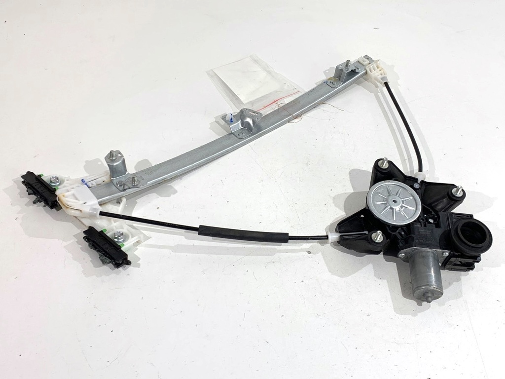 [STARK-886672] Elevalunas trasero derecho Toyota Yaris Cross (MXP_) 1.5 (MXPB10) 92 kW 125 CV 2020-2022