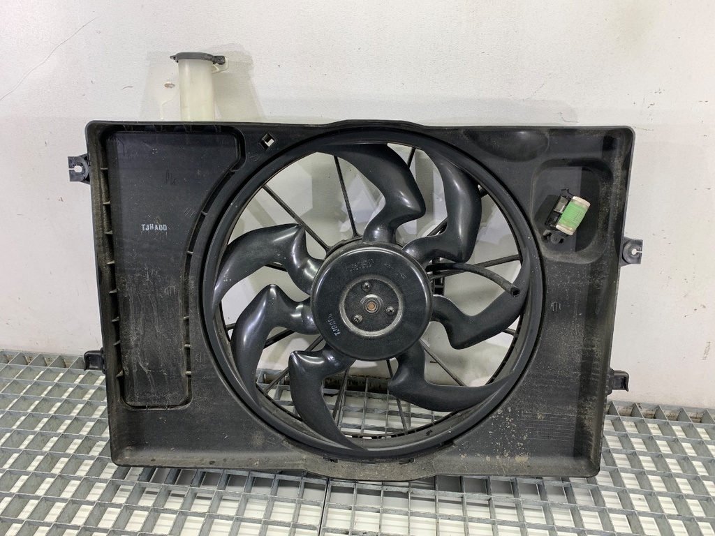 [STARK-848219] Ventilador del radiador HYUNDAI i30 (PDE, PD, PDEN) 2016-2022
