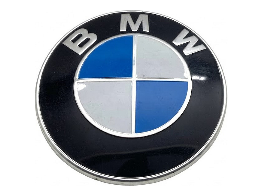 [STARK-912347] Emblema trasero BMW Serie 1 (F70) 2024-