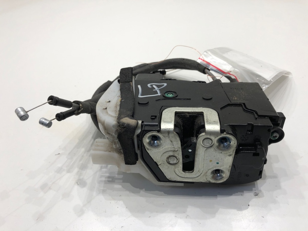 [STARK-915153] Cerradura puerta delantera izquierda HYUNDAI ix35 (LM, EL, ELH) 2009-2022