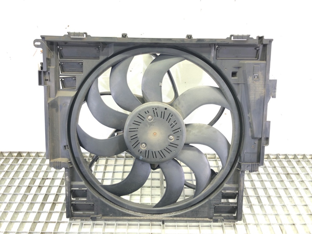 [STARK-589475] Ventilador de radiador BMW Serie 5 (F10) 528i xDrive 180 kW 2011-2016
