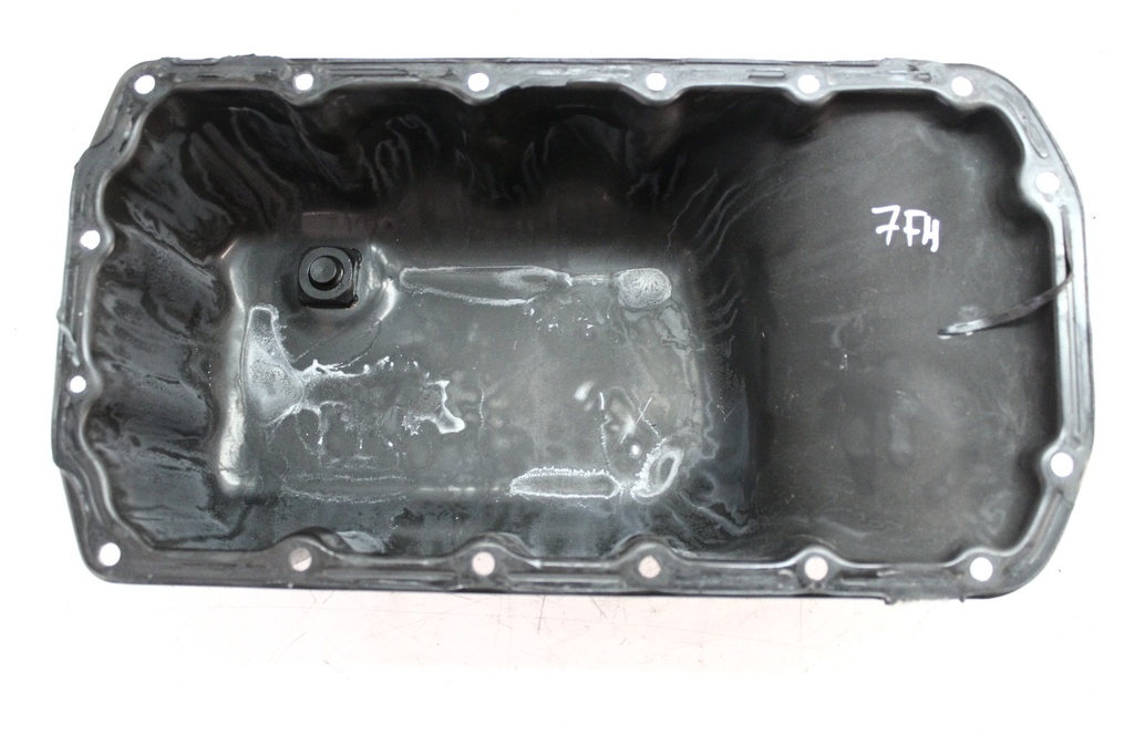 [MTD-326283] Cárter de aceite Citroen Peugeot 1.6 VTI 5FWEP6 5FW V75504838004