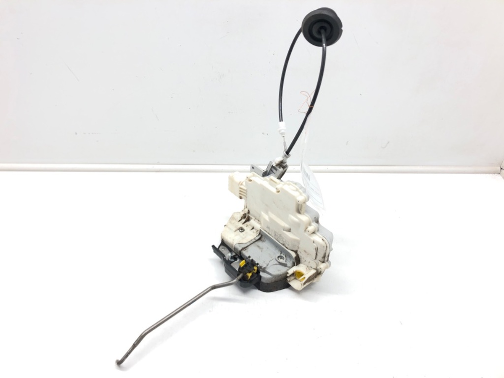 [STARK-498452] Cerradura de puerta delantera izquierda SEAT Exeo (3R2) 1.8 TSI