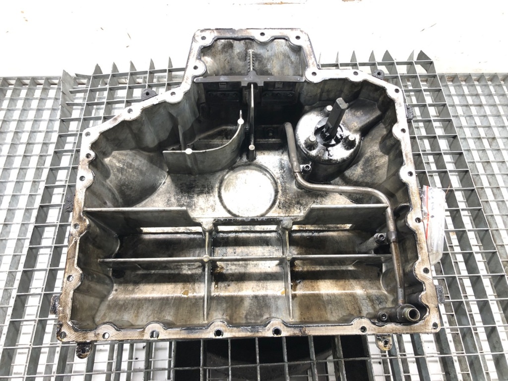 [STARK-663393] Cárter de aceite VW Touareg (7LA, 7L6, 7L7) 5.0 V10 TDI 2002-2013