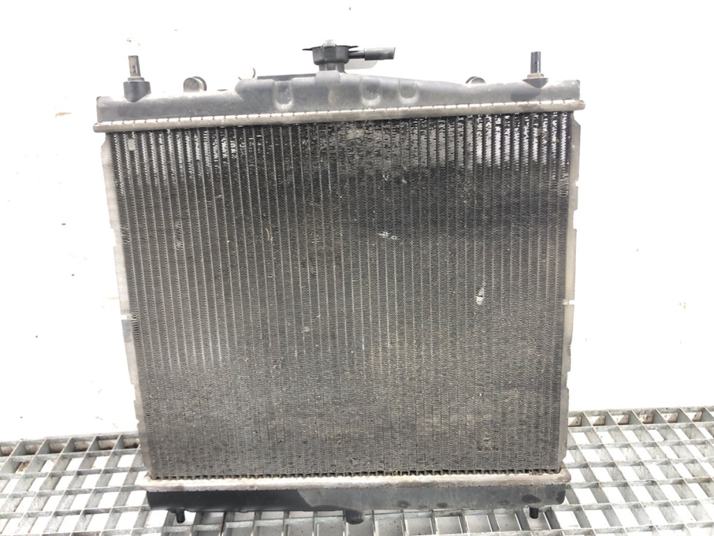 [STARK-678159] Radiador de agua NISSAN MICRA III (K12) 1.4 16V 2003-2010