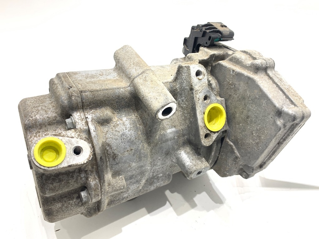 [STARK-847143] Compresor de aire acondicionado Renault Arkana I (LCM) 1.5 E-TECH 145 69 kW 2020-2022