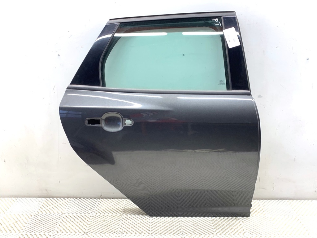 [STARK-863052] Puerta trasera derecha Ford Focus III Turnier 2010-2022