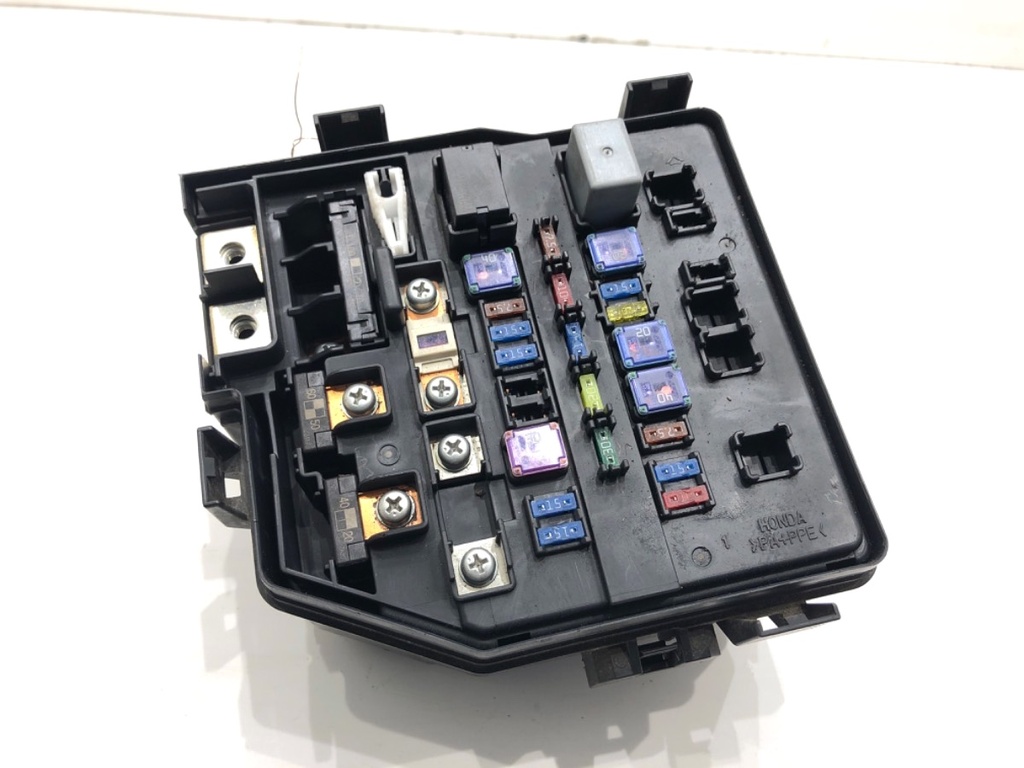 [STARK-741850] Caja de fusibles Honda Civic VIII Hatchback (FN, FK) 1.8 2005-2022