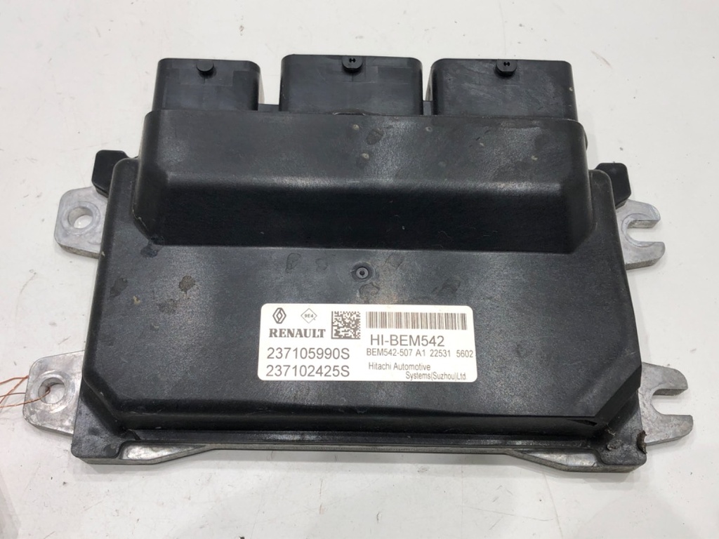 [STARK-809442] Unidad de control motor Renault Clio V 1.6 E-TECH 145 69 kW 237105990S