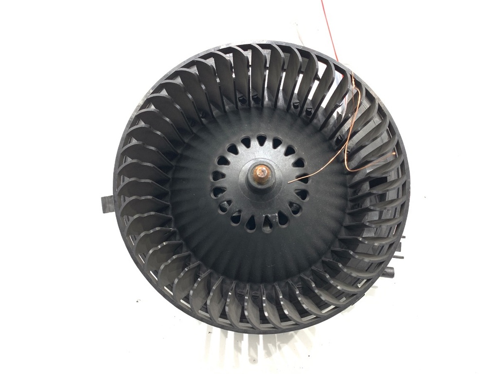 [STARK-811906] Ventilador de admisión de aire Volkswagen Tiguan (AD1, AX1) 2016-2022