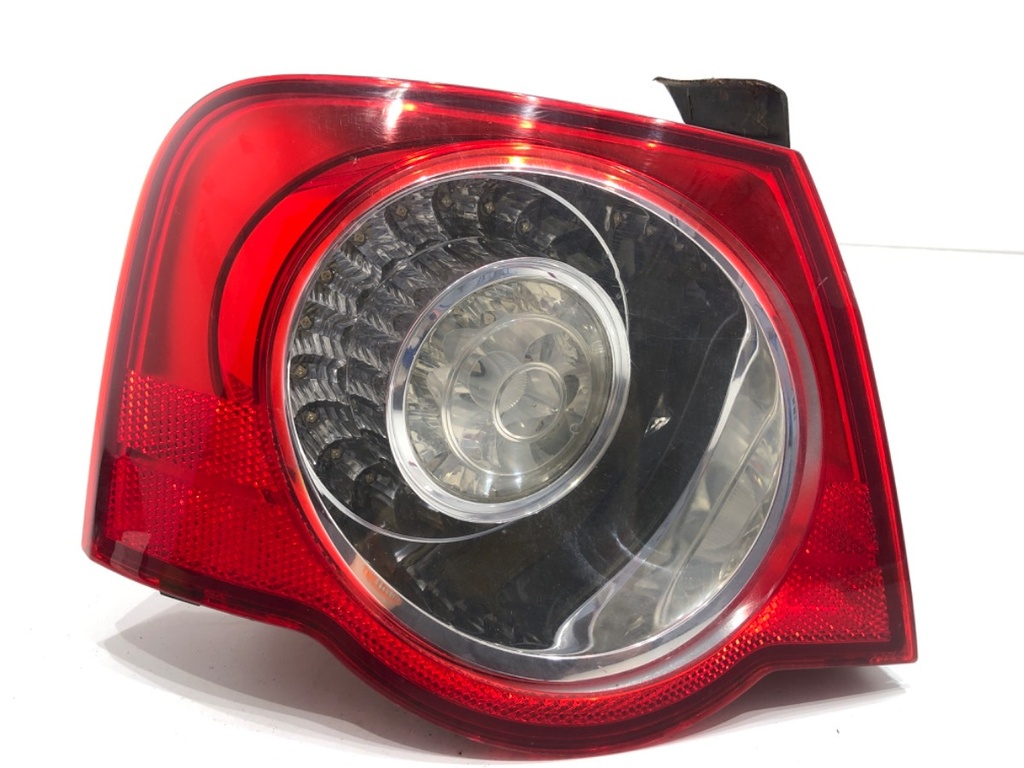 [STARK-903175] Piloto trasero izquierdo VW PASSAT B6 (3C2) 2005-2010
