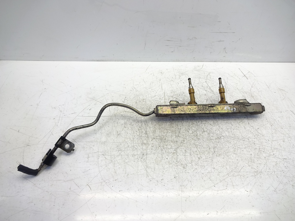 [MTD-346516] Riel de inyectores Toyota Yaris P9 1.8 VVTi 2ZR-FE 23250-37010