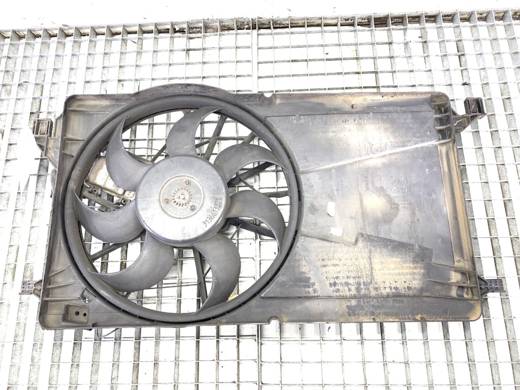 [STARK-728986] Ventilador de radiador Mazda 3 (BK) 1.6 DI Turbo 2004-2009