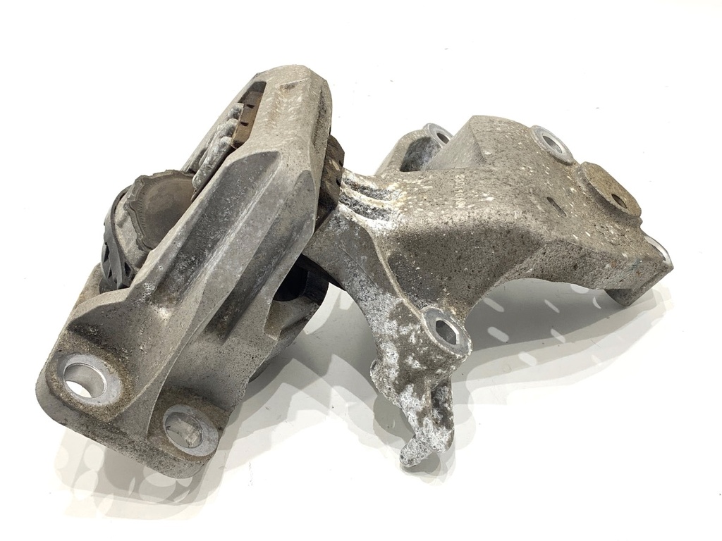 [STARK-890577] Soporte motor derecho NISSAN Qashqai III (J12) 1.3 DIG-T 116 kW [158 KM] 2021-2022