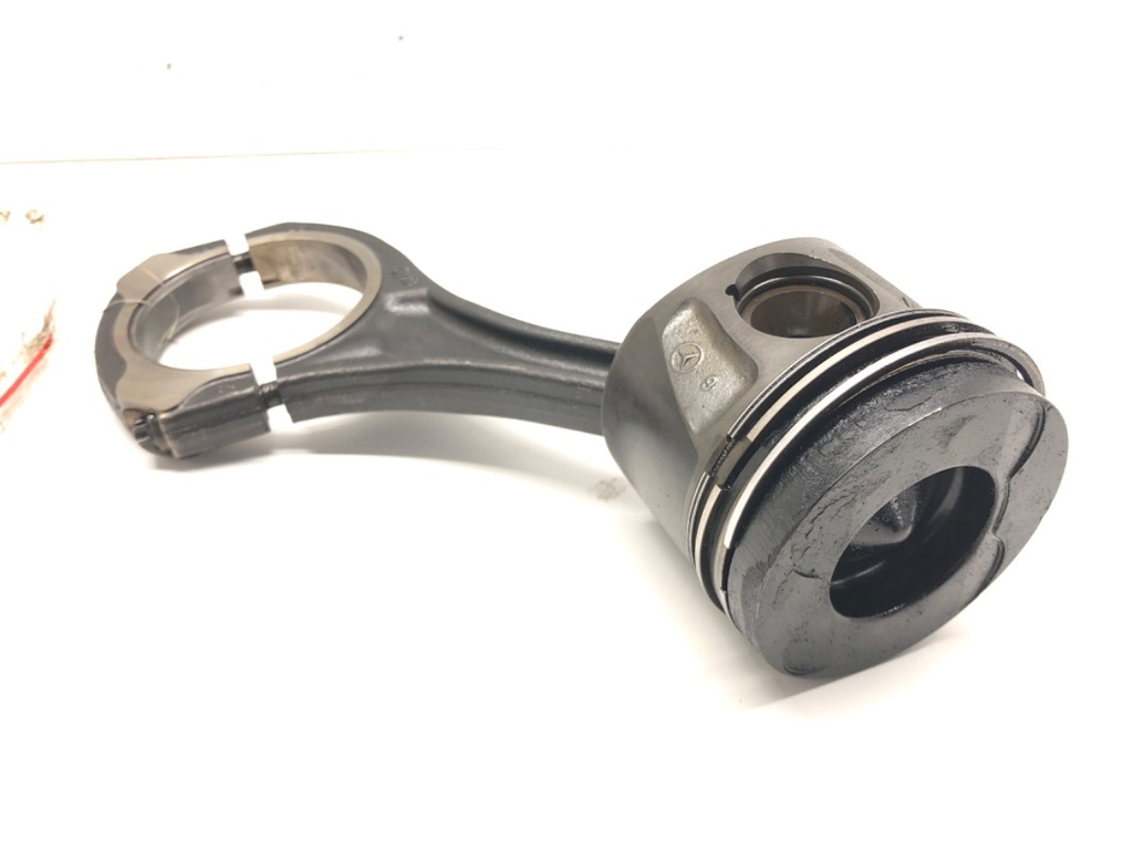 [STARK-572517] Pistón con biela Jeep Grand Cherokee III (WH, WK) 3.0 CRD 4x4 2004-2011