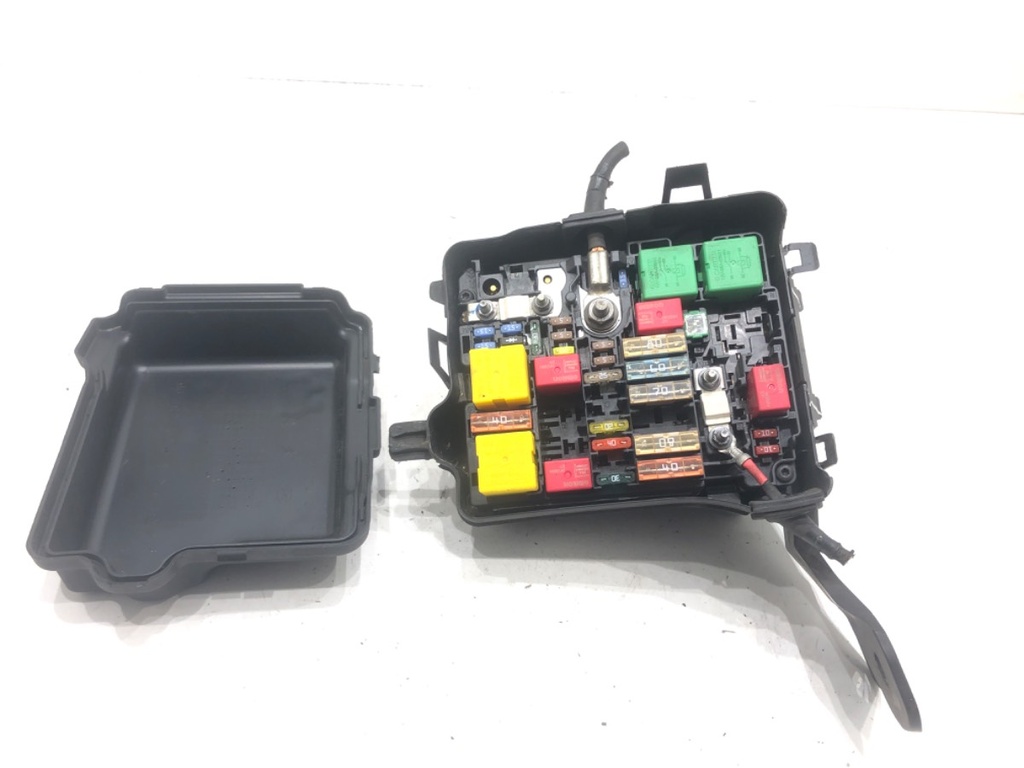 [STARK-613555] Caja de fusibles PEUGEOT 2008 I (CU_) 1.6 HDi 68 kW