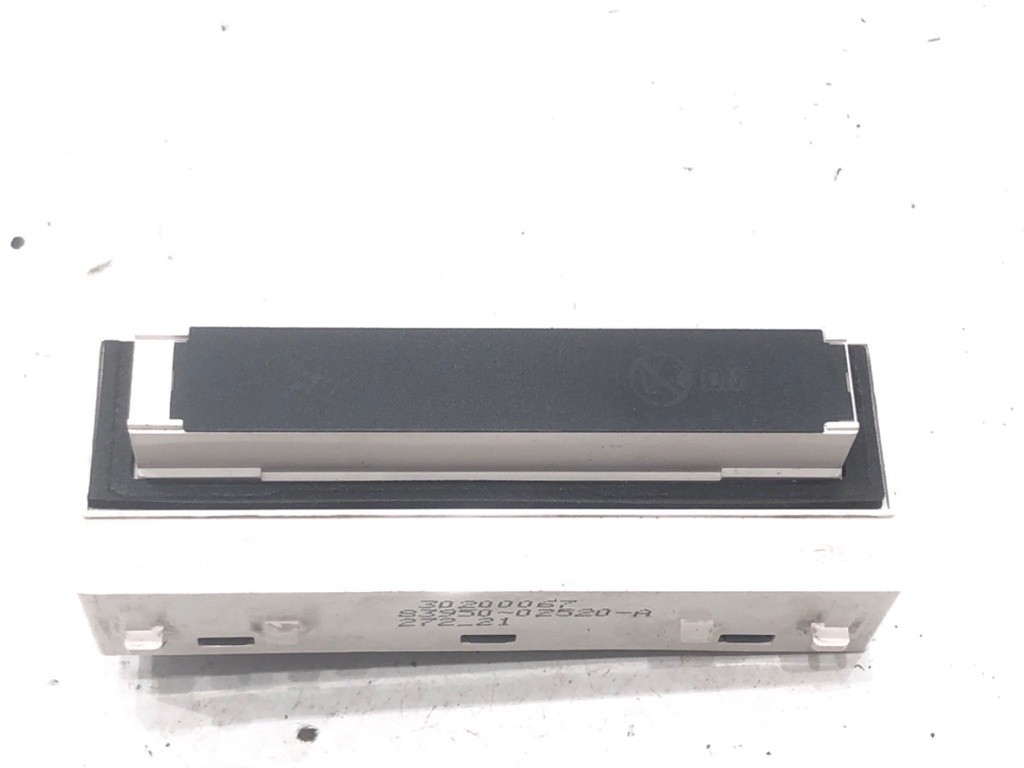 [STARK-614055] Display Toyota Corolla Sedan (_E21_) 1.8 VVTi Hybrid (ZWE211, MZEA12) 72 kW (98 CV) 2019-2022