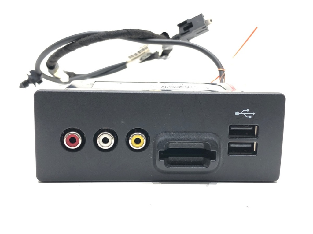[STARK-652257] Puerto USB Ford Mondeo V sedán (CD) 2.0 Hybrid 103 kW (140 CV) 2014-2022
