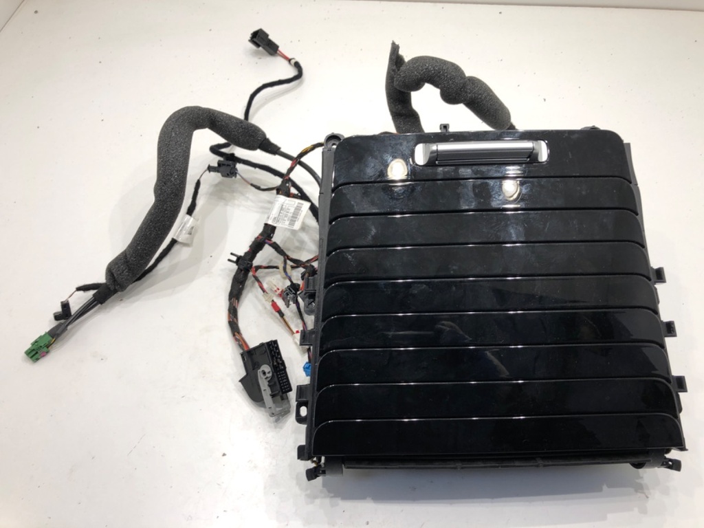 [STARK-878523] Portabebidas Mercedes-Benz GLE (V167) 2018-