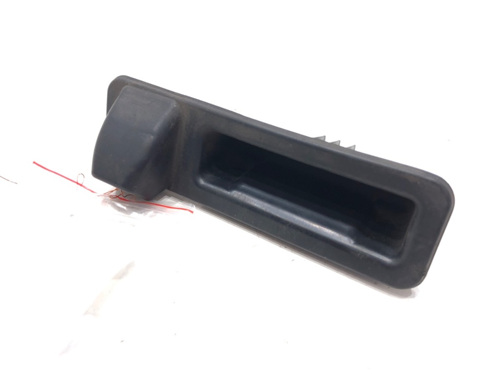[STARK-688942] Tapa/Maneta de portón trasero para BMW Serie 5 (G30, F90) 2016-2022 - Referencia 7381868