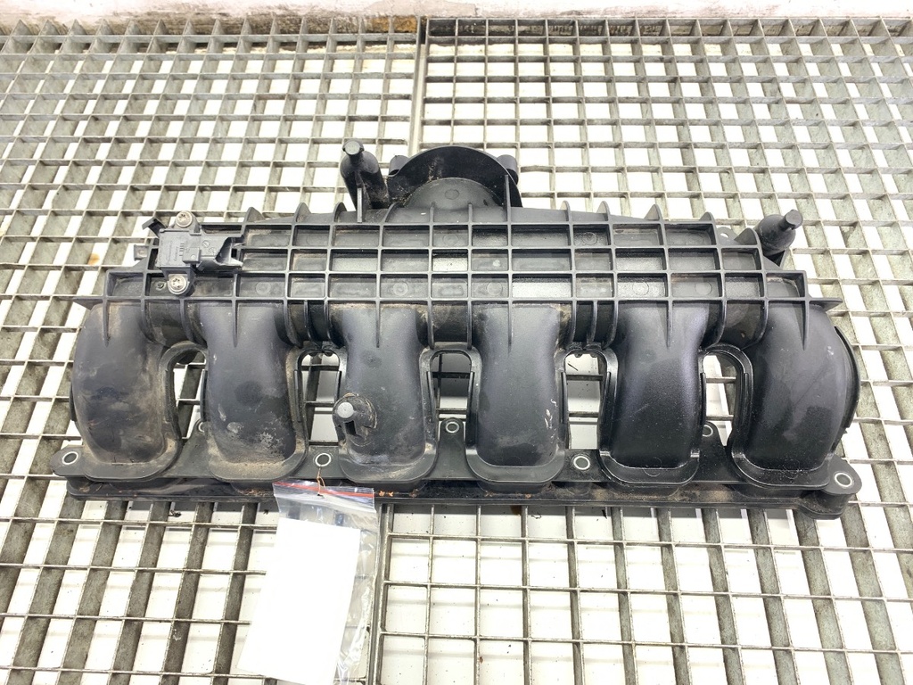 [STARK-832957] Colector de admisión BMW X6 (E71, E72) 2007-2014