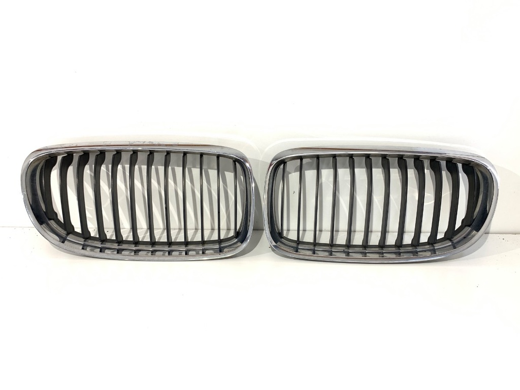 [STARK-707409] Rejilla de parachoques BMW Serie 3 Touring E91 2004-2012