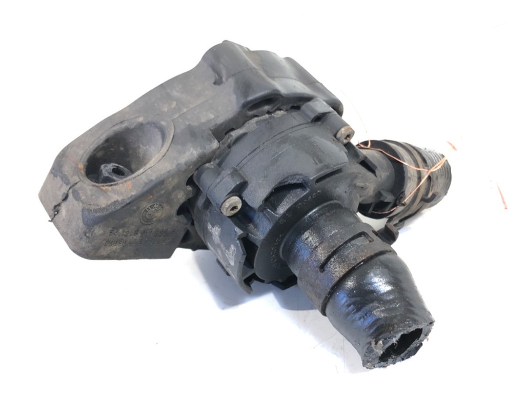 [STARK-717784] Bomba de agua adicional BMW Serie 5 (E60) 2.0d 130 kW 177 CV 2007-2009
