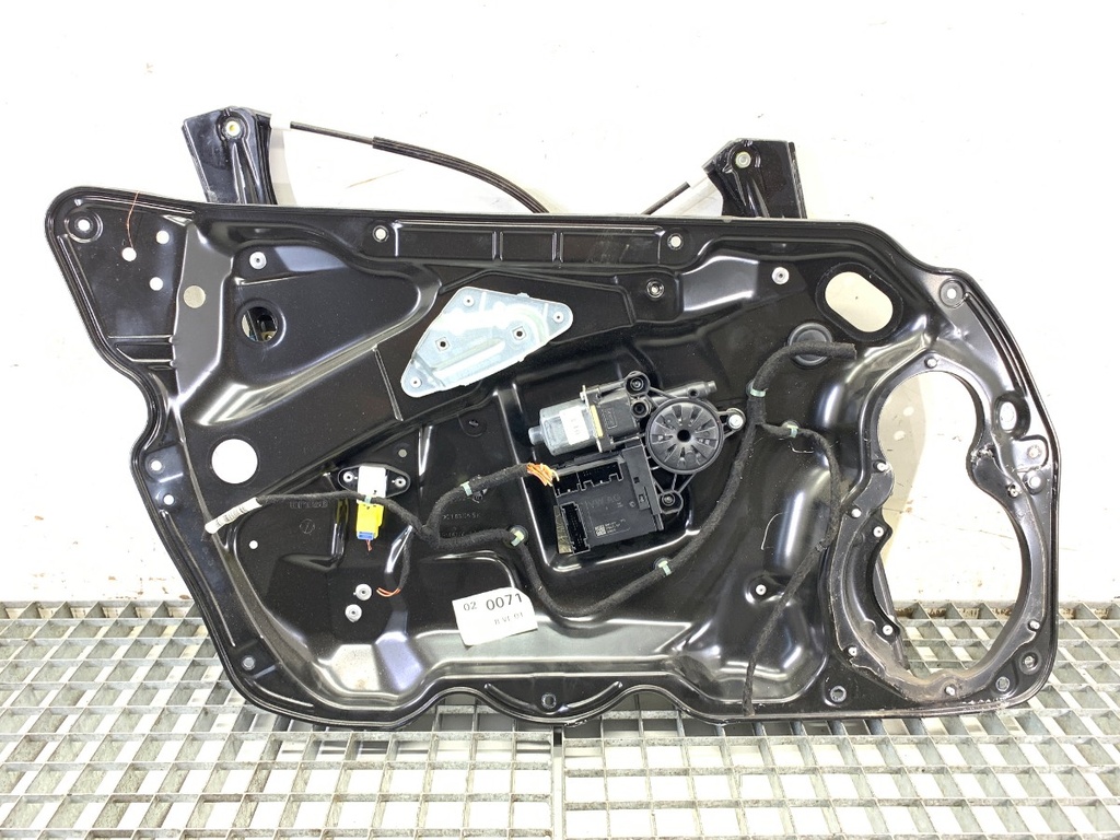 [STARK-730281] Elevador de ventanilla delantero izquierdo VW Passat B6 Variant (3C5) 2005-2011