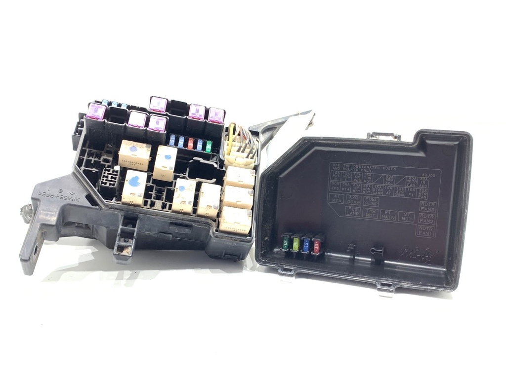 [STARK-781328] Caja de fusibles SUZUKI Swift III (MZ, EZ) 2005-2022