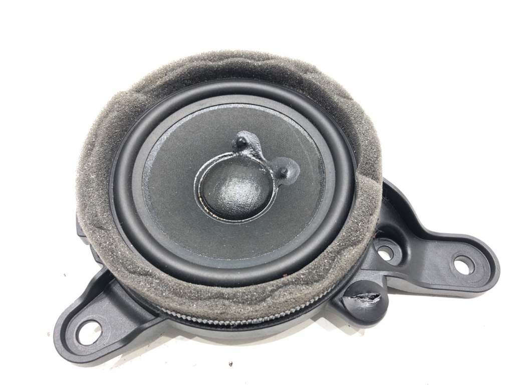 [STARK-787718] Altavoz Mercedes-Benz CLS (C257) 2017-2022