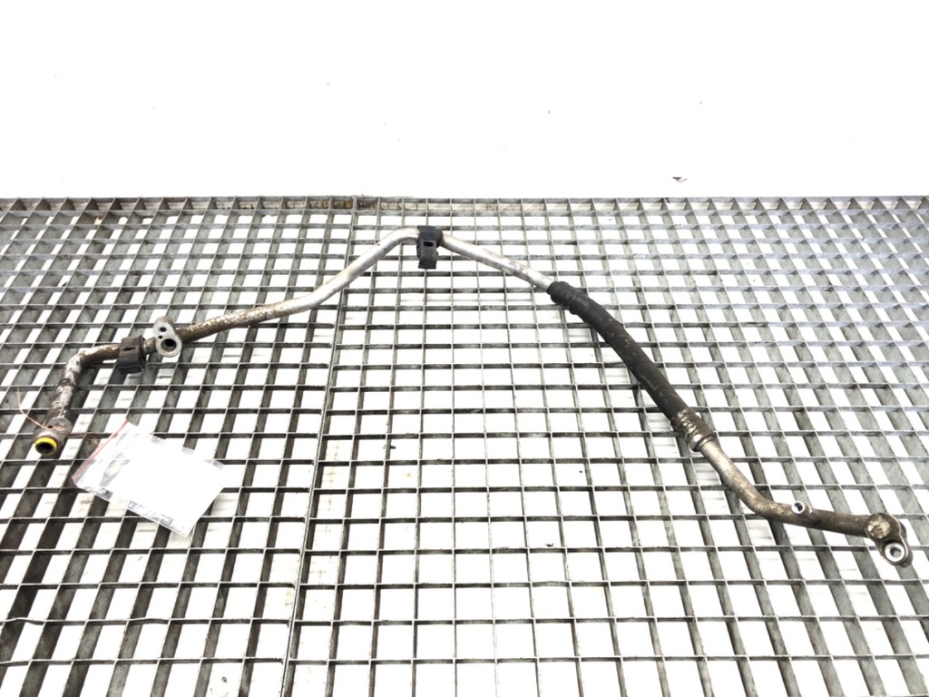 [STARK-798563] Mango de aire acondicionado VW Transporter V 2003-2015