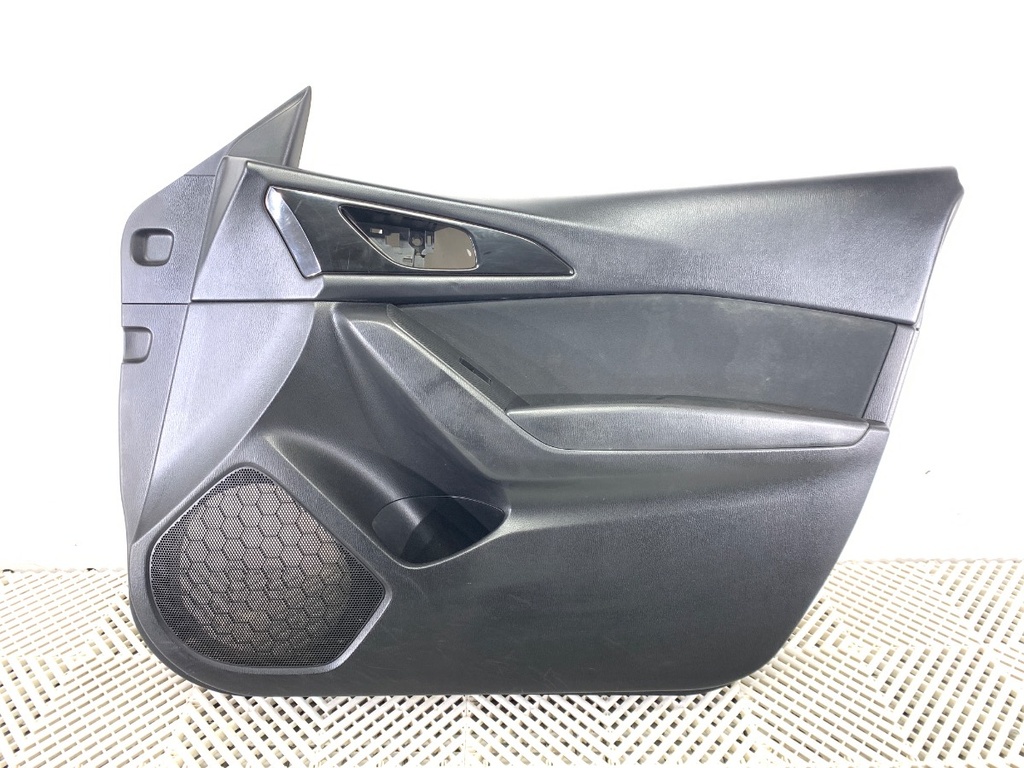 [STARK-798632] Panel de puerta delantero derecho MAZDA 3 (BM, BN) 2013-2022