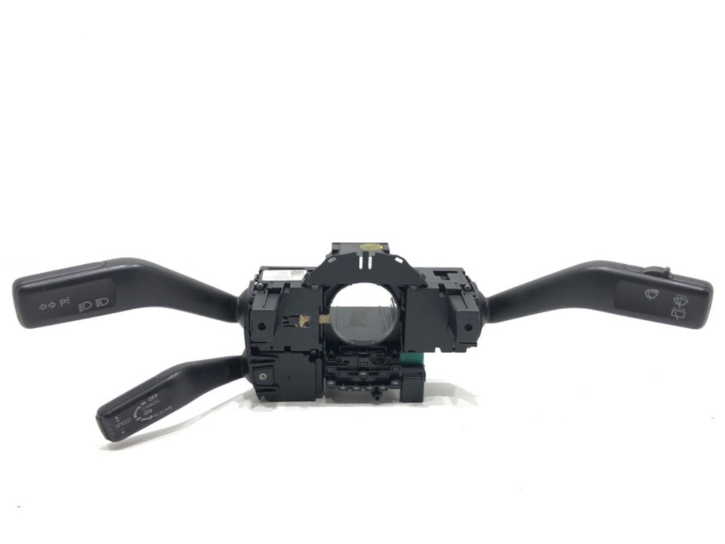 [STARK-799108] Combinado de luces e intermitentes VW Passat B6 Variant (3C5) 2.0 TDI 2005-2009